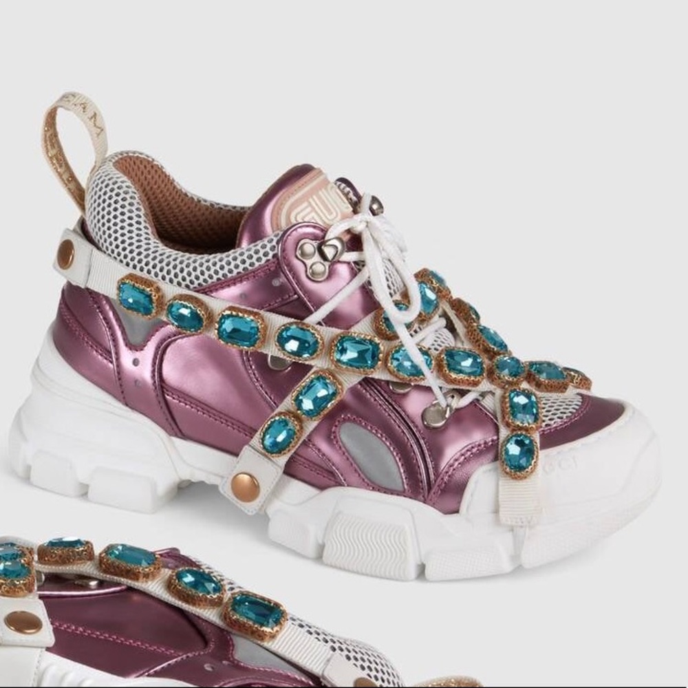 GUCCI FLASHTREK STRAPS IN SEARCH OF